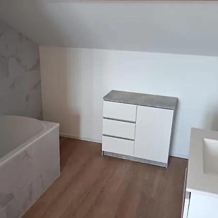 Luxueux T4 De 100m2 Avec Roof Top, Piscine Et Apartament *