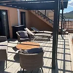 아파트 Luxueux T4 De 100m2 Avec Roof Top, Piscine Et *