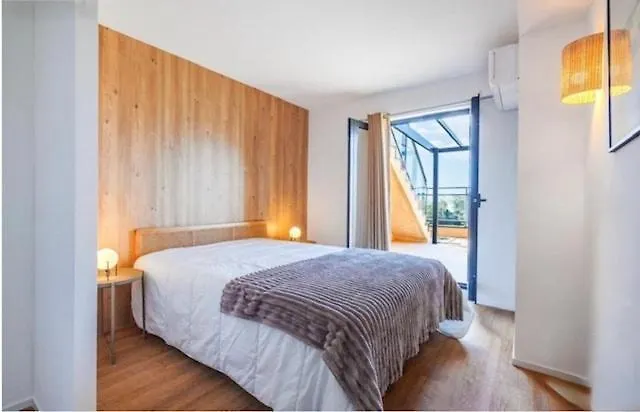 Luxueux T4 De 100m2 Avec Roof Top, Piscine Et דירה